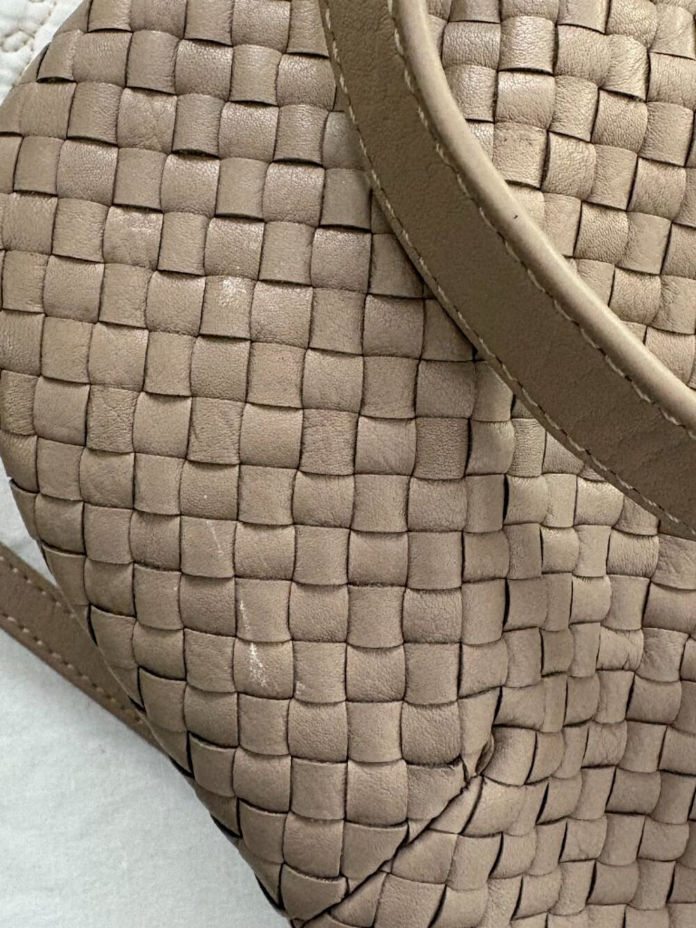 Quince Italian Handwoven Leather Mini Shoulder Bag Taupe - Picture 2 of 8